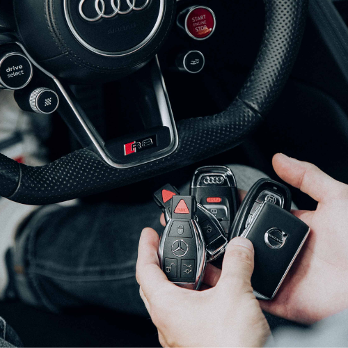 Read more about the article Unlocking the Secrets: A Comprehensive Guide to Car Key Duplication
